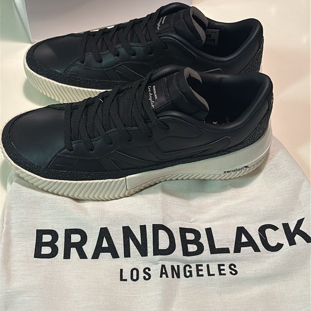 BRANDBLACK BRAND NEW IN BOX - Picture 4 of 8